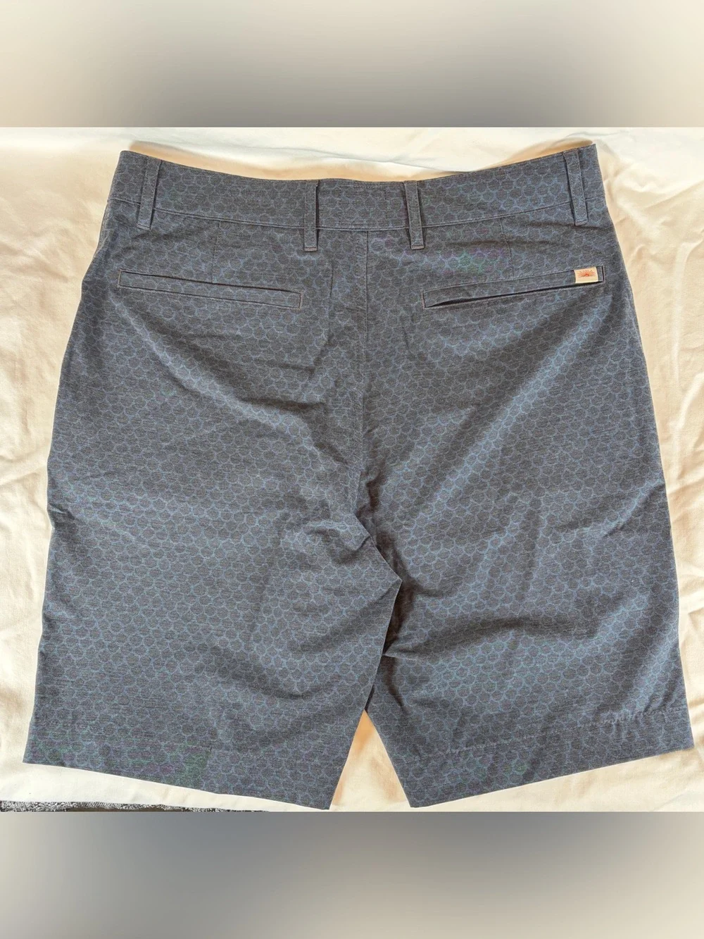 Faherty All Day Shorts 2.0 (9”) Men's 31 Midnight Fishscale